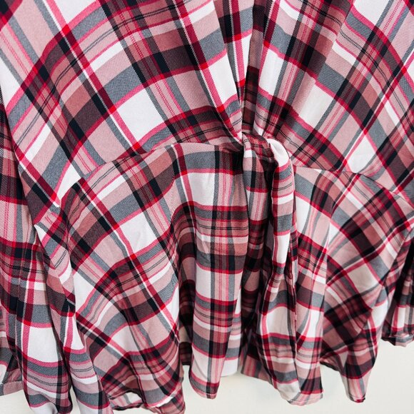 Torrid plaid popover blouse Womens 2 (2X) tie front red black white long sleeve - Picture 4 of 6